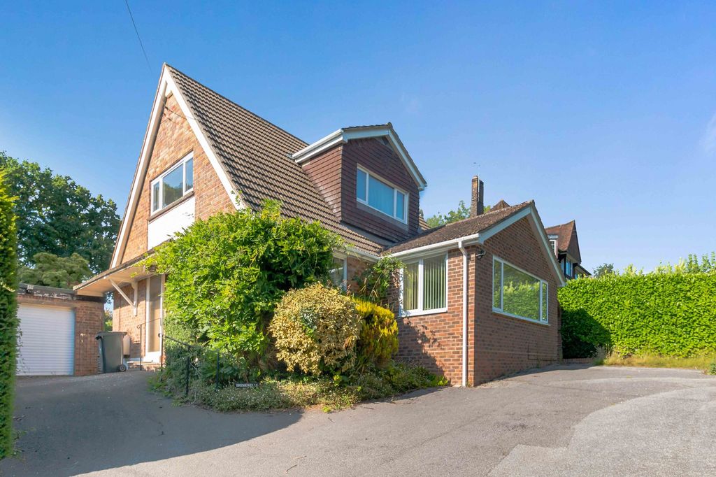 Property photo 1 of 30