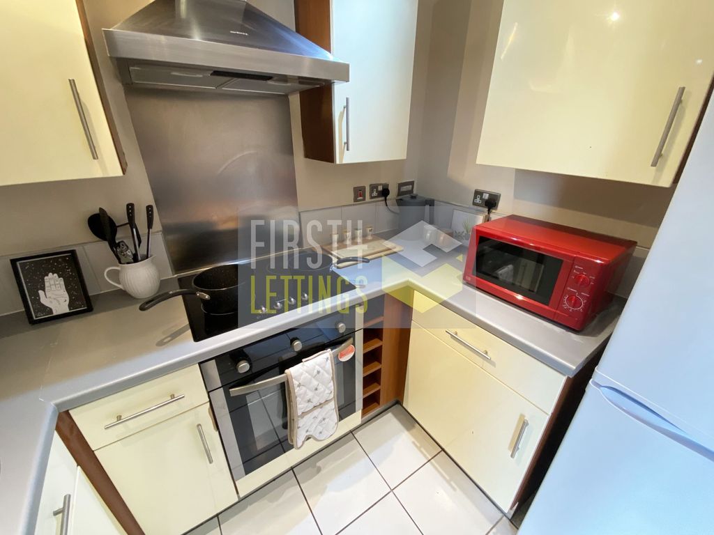 Property photo 2 of 11 Photo 7