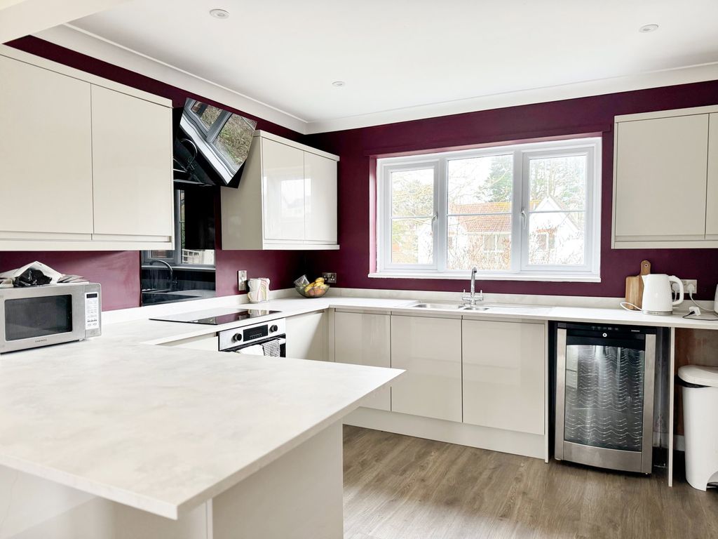 Property photo 2 of 23