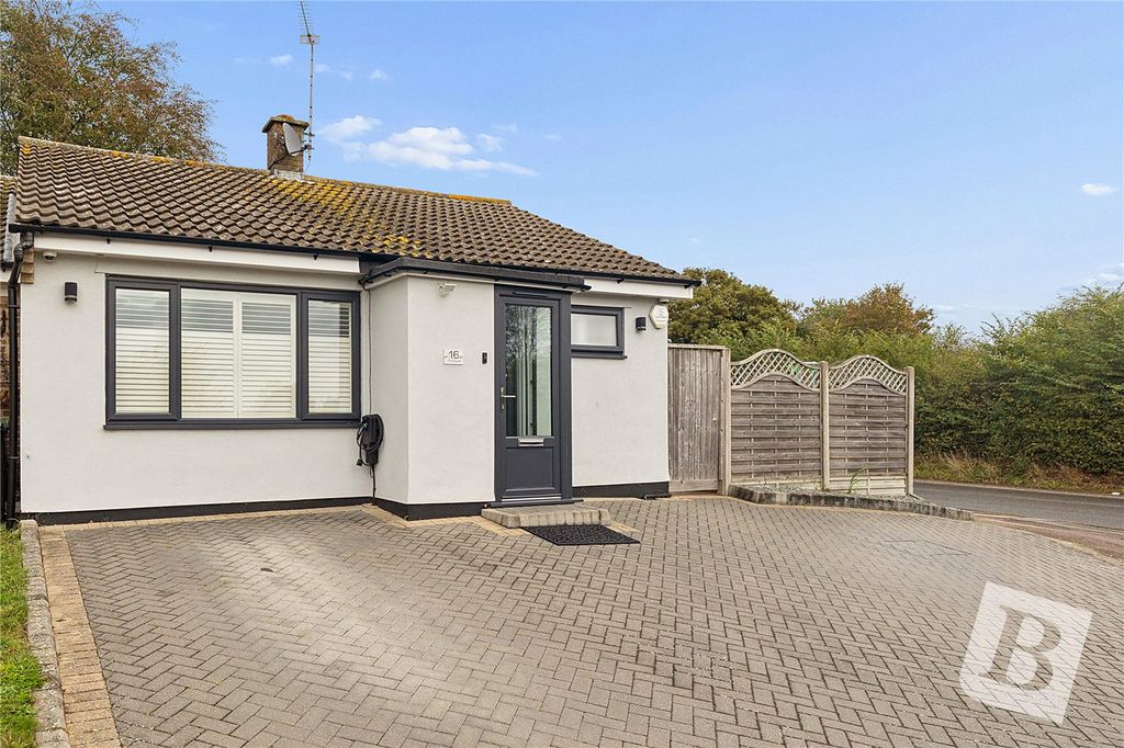 Property photo 1 of 19 Picture No. 04