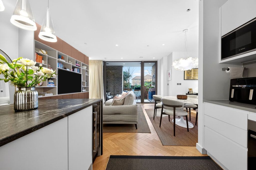 Property photo 3 of 25 Open Plan Living