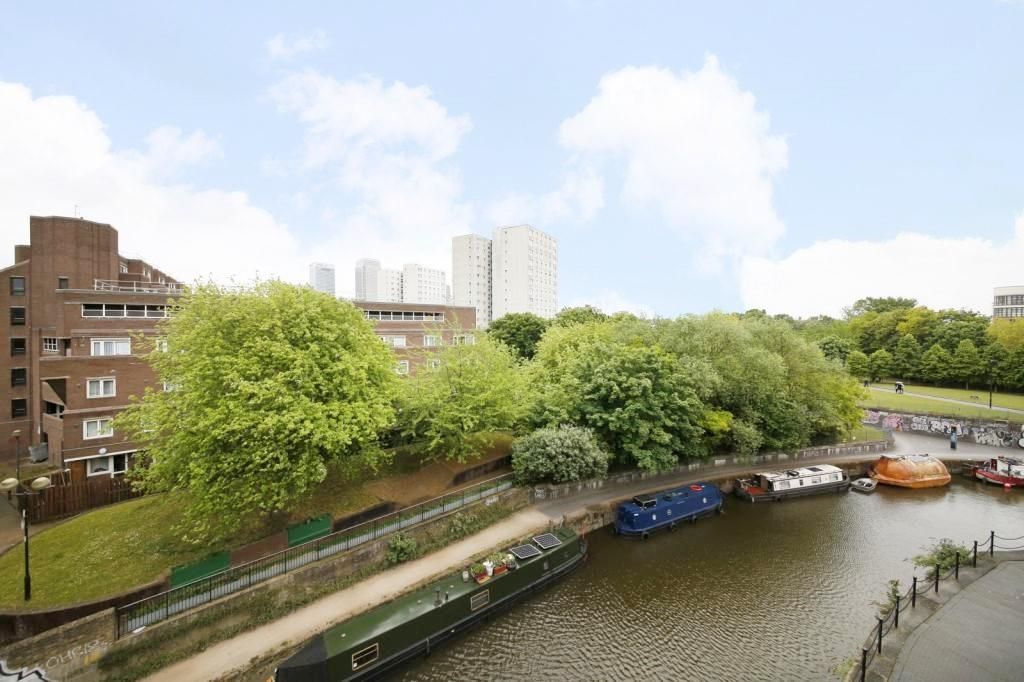 Property photo 2 of 7 Island Row.Jpeg