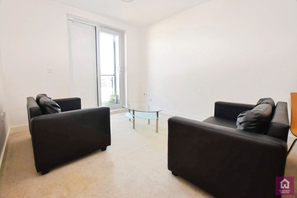 Property photo 2 of 11 Picture No. 29