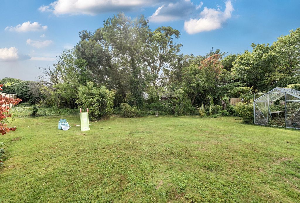 Property photo 2 of 14 1354472-2-68c85ce...