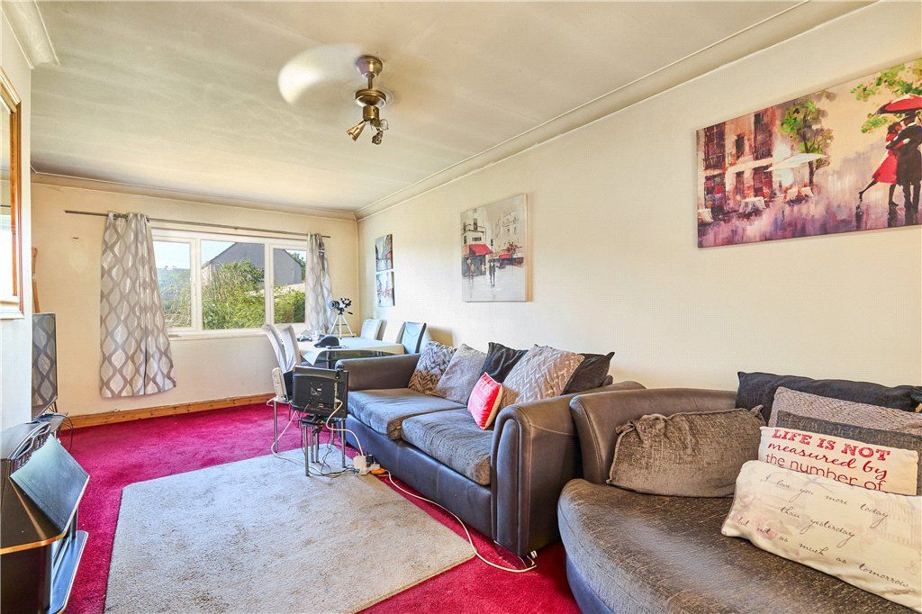 Property photo 3 of 15 Living Room