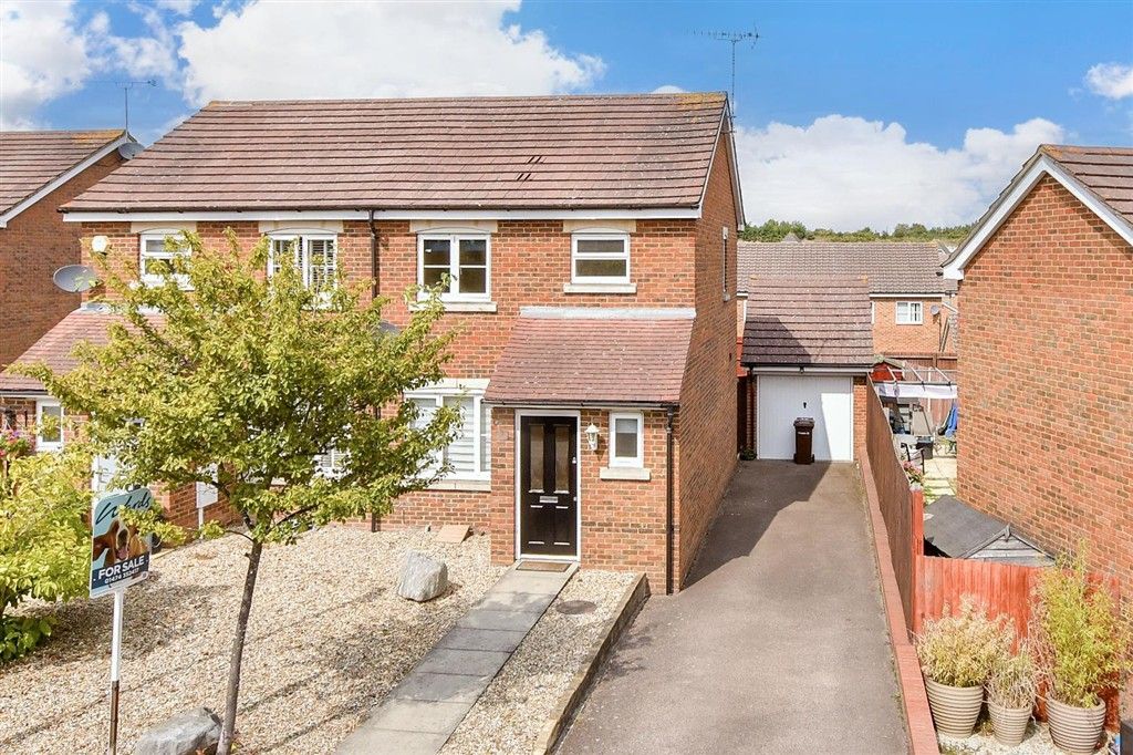 Property photo 3 of 9 External (Web)