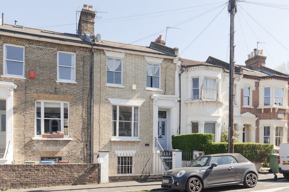 Property photo 3 of 28