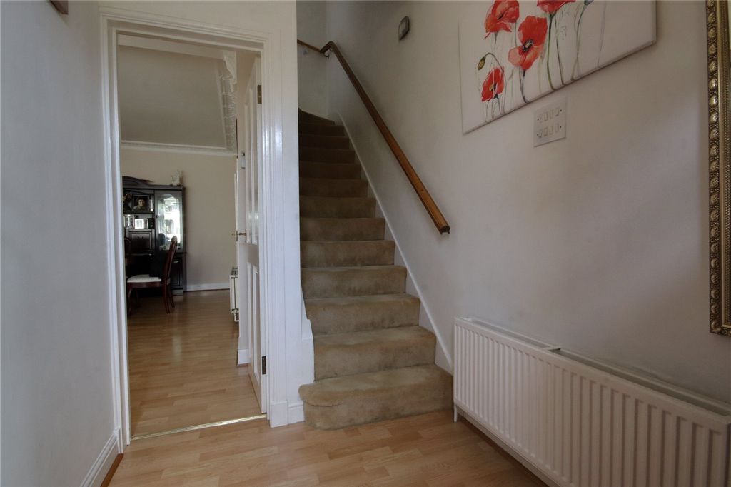 Property photo 3 of 23 Picture No. 30
