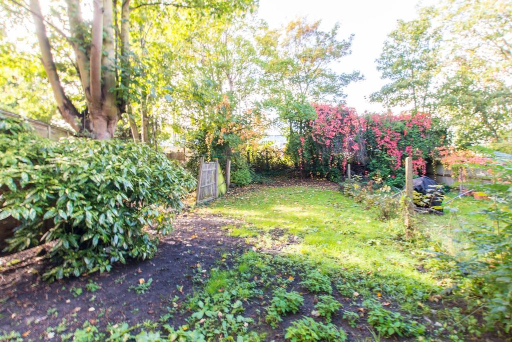 Property photo 3 of 3