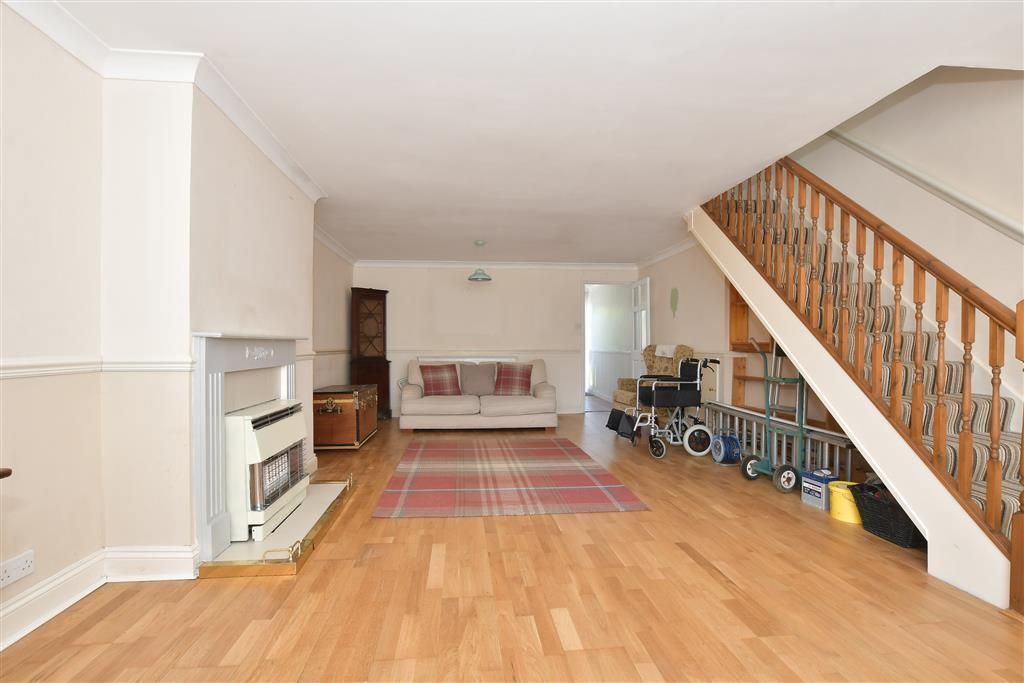 Property photo 3 of 7 Lounge/Diner