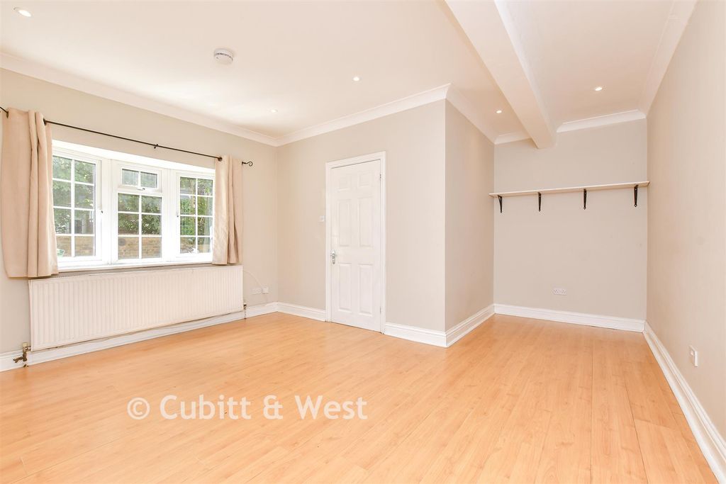 Property photo 3 of 16 Living Room