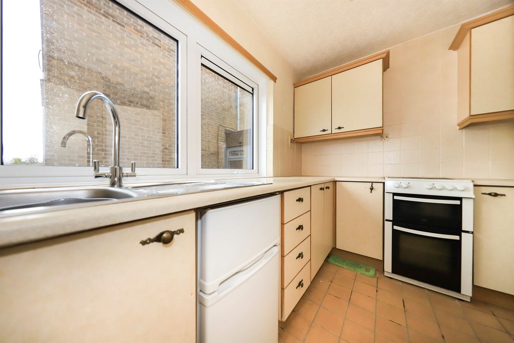 Property photo 2 of 15