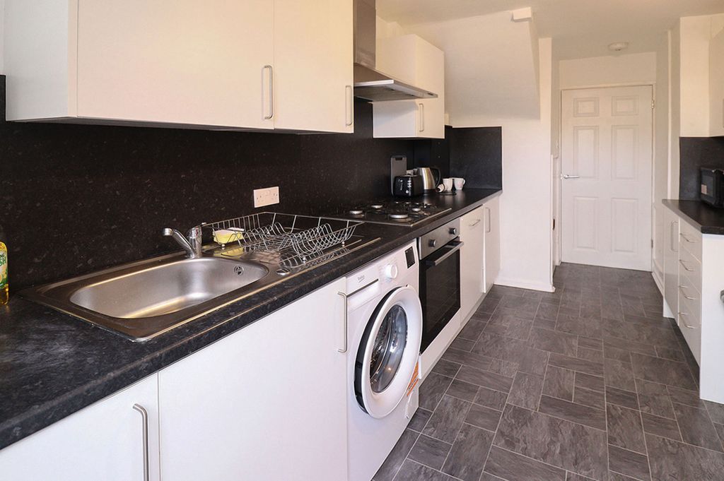 Property photo 2 of 12 Picture No. 05