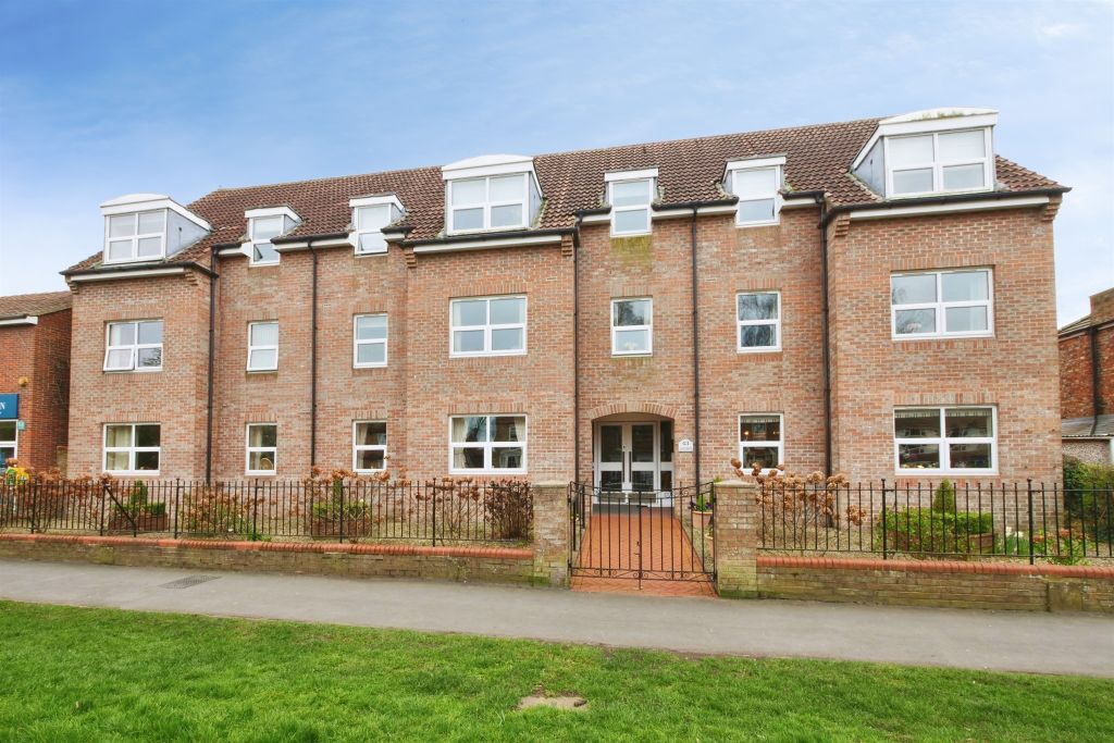 Property photo 1 of 16