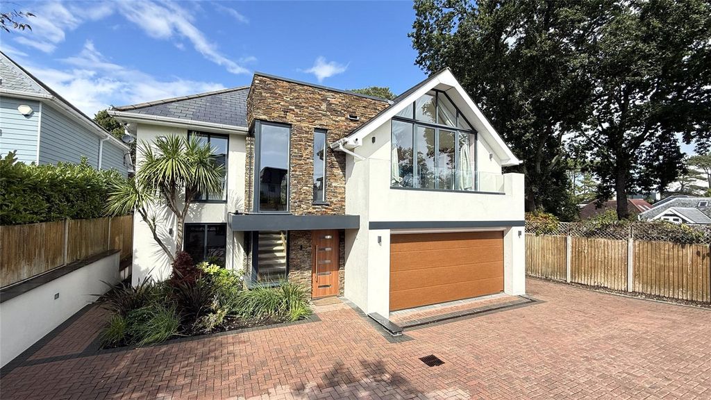 Property photo 1 of 23 Picture No. 16