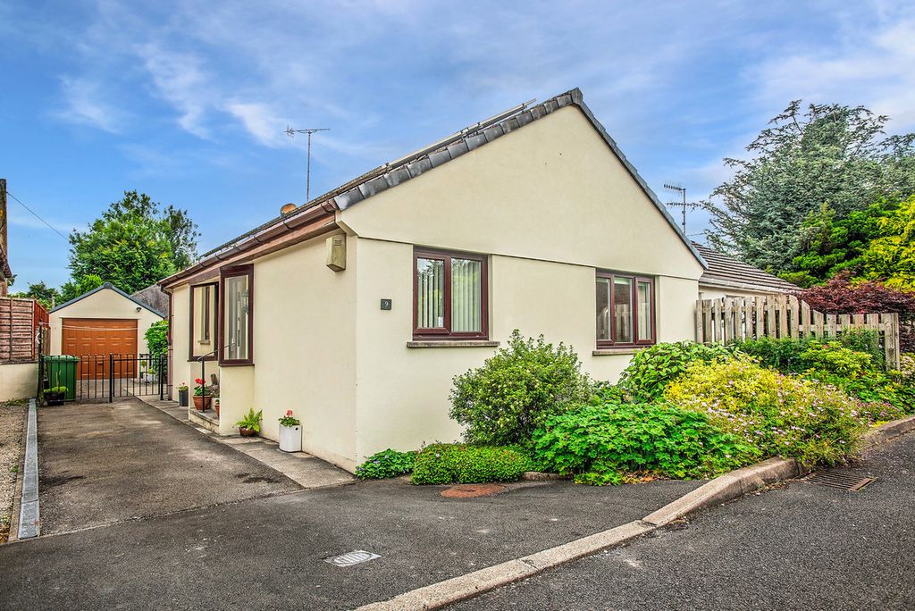 Property photo 1 of 23