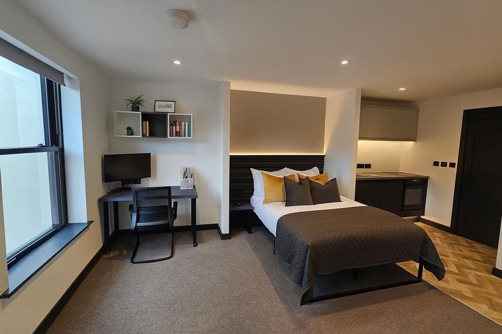 Property photo 1 of 13 Lisbon 1.Png