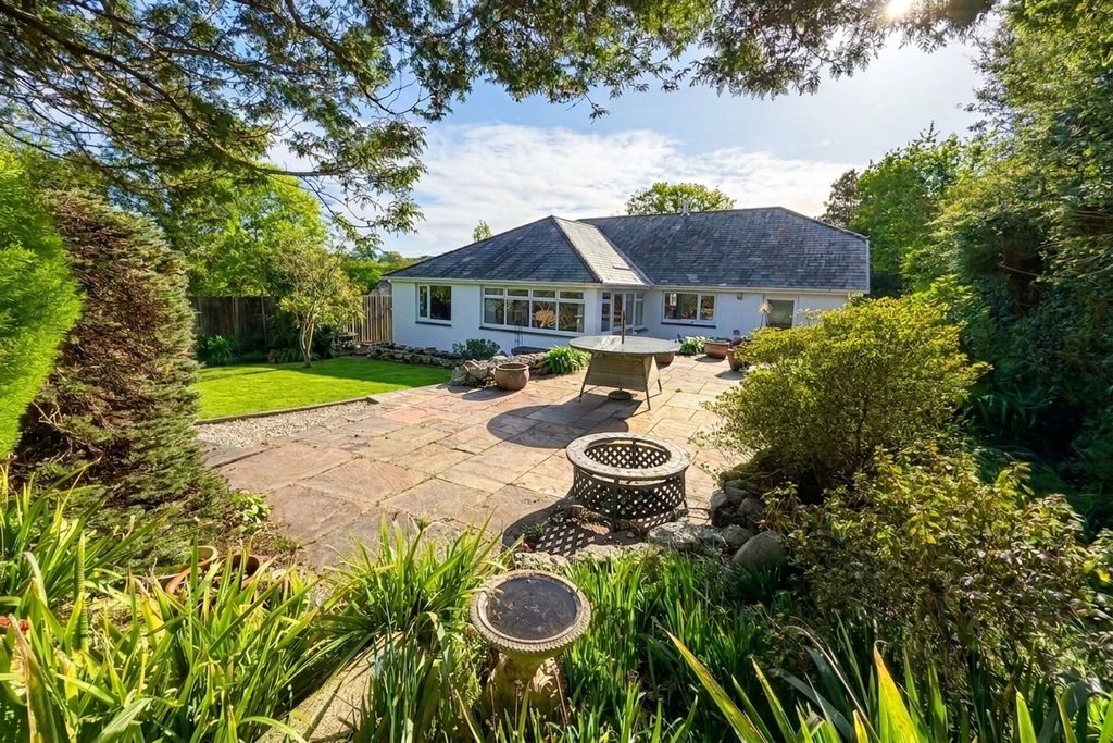 Property photo 1 of 30