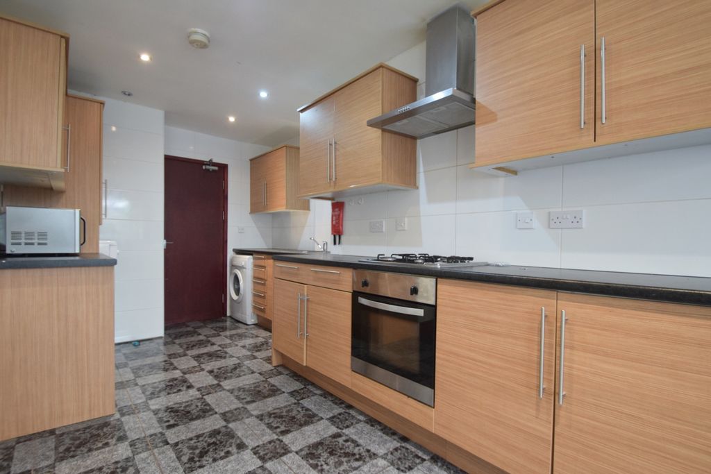 Property photo 3 of 16 Photo 3