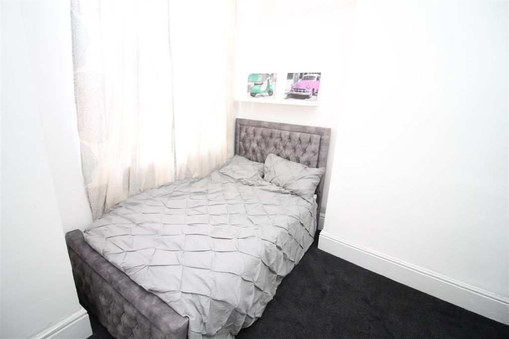 Property photo 3 of 6 Img_5223[1].Jpg