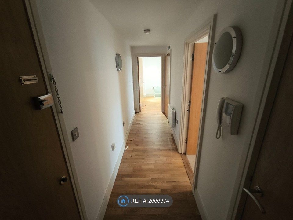 Property photo 3 of 15 Hallway