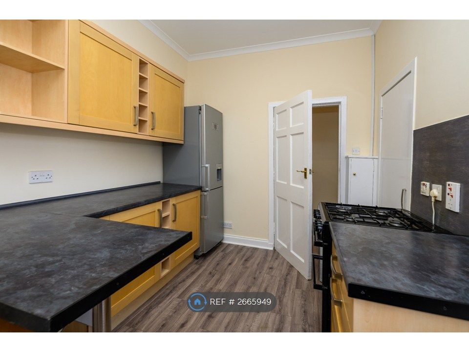 Property photo 2 of 26