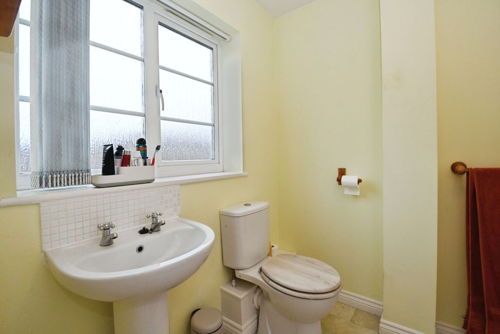 Property photo 3 of 14