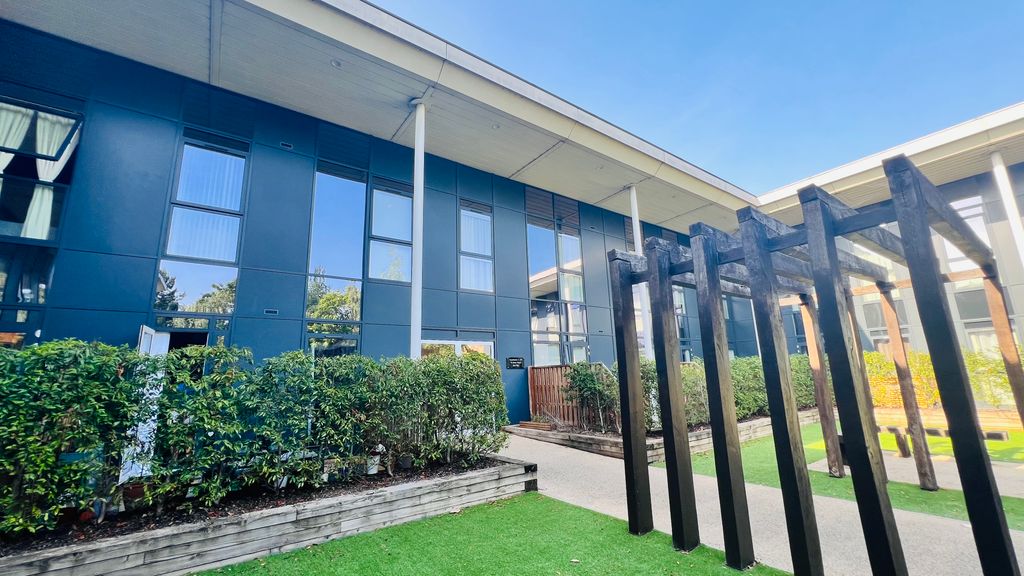 Property photo 1 of 10 Exterior