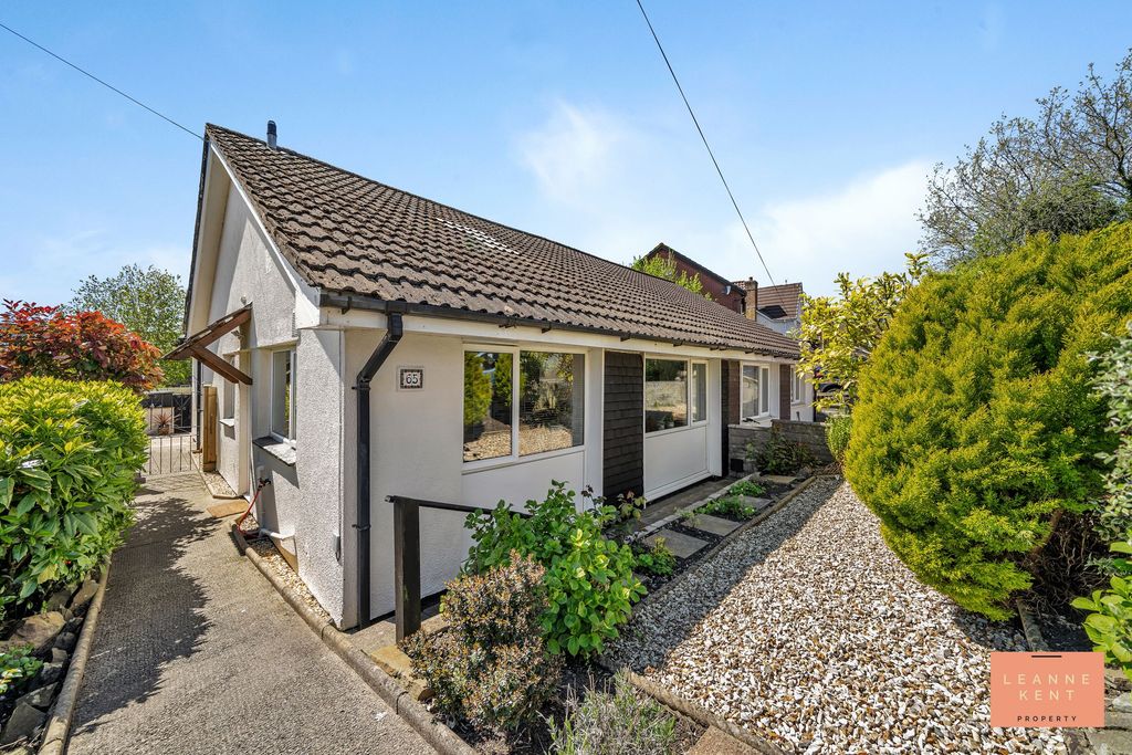 Property photo 1 of 44