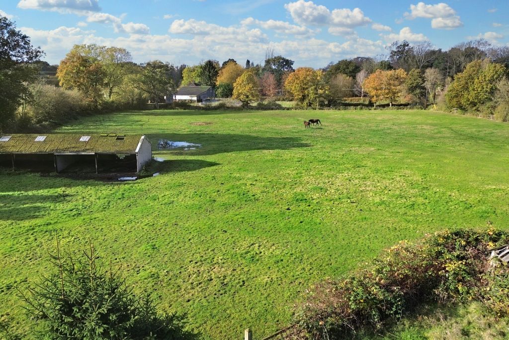 Property photo 3 of 40 Picture No. 10