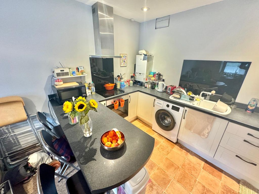 Property photo 1 of 8 Image