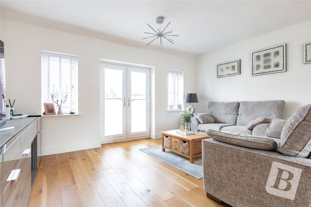 Property photo 1 of 26 Living Area