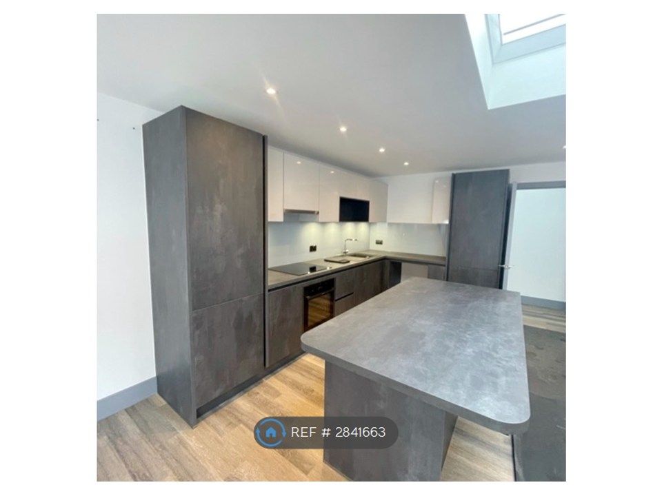 Property photo 3 of 17 Kitchen With Built In Appliances