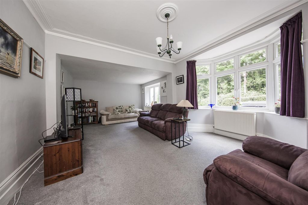 Property photo 3 of 30 Sitting Room