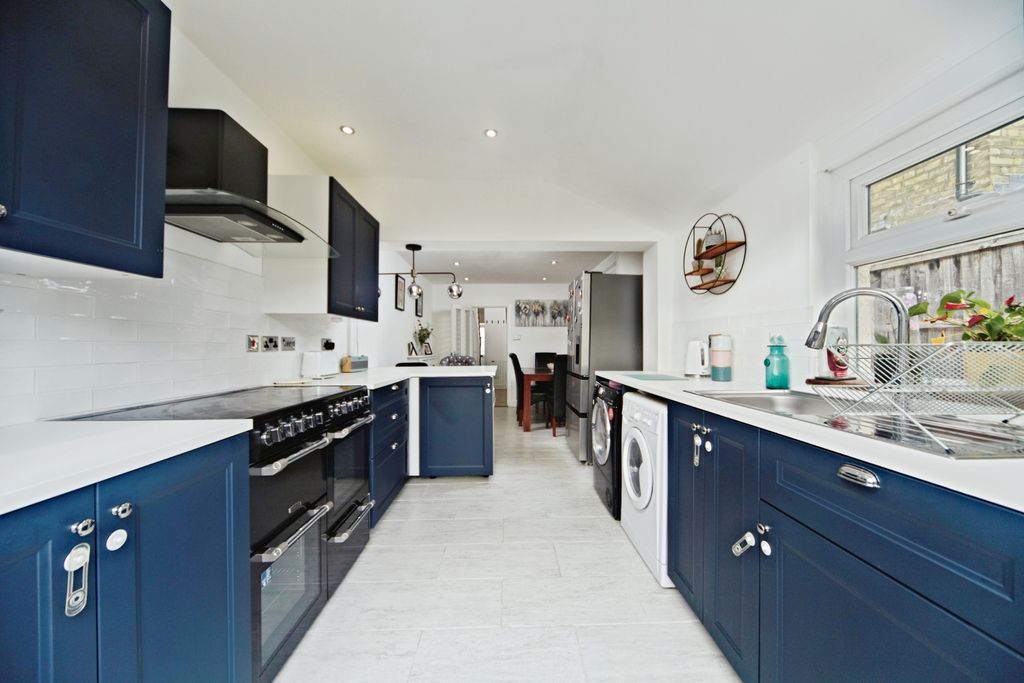 Property photo 2 of 15 Kitchen