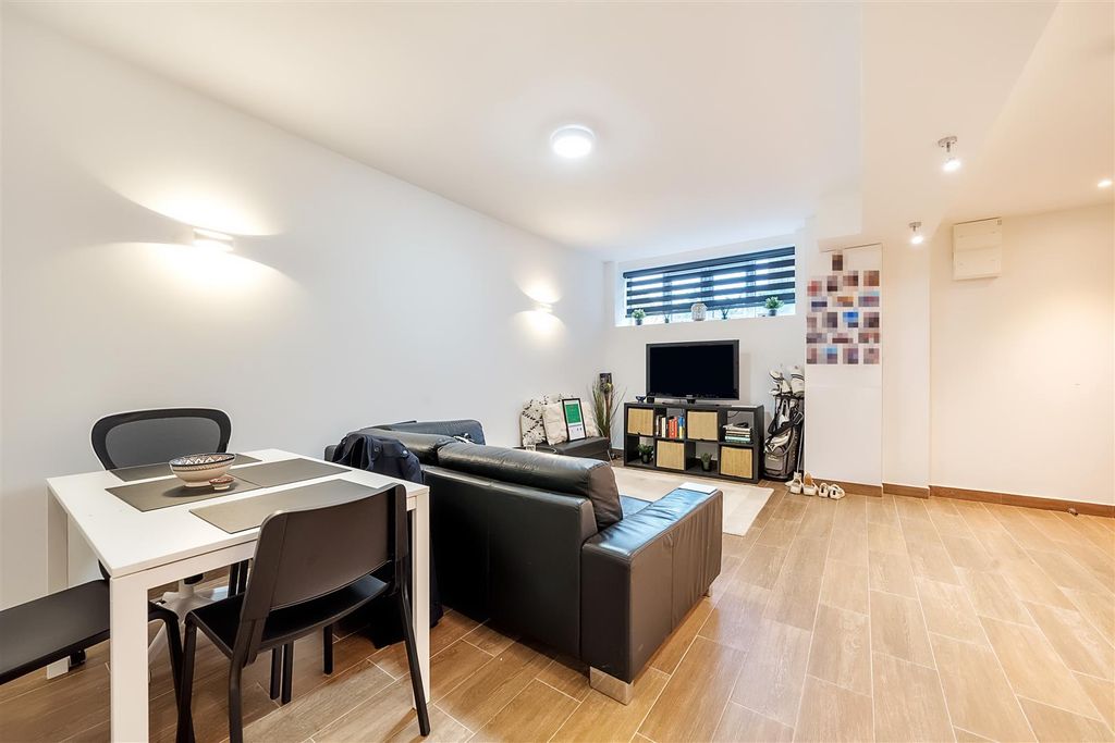 Property photo 2 of 9 1047190 (1).Jpg