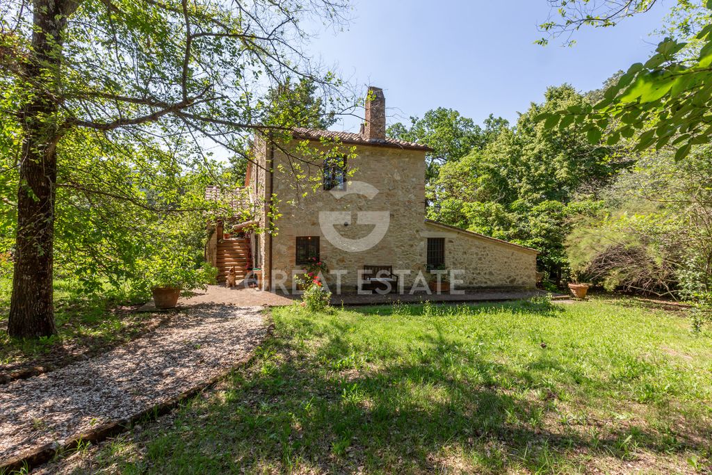 Property photo 2 of 46