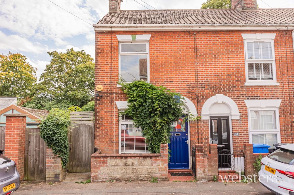 Property photo 1 of 14