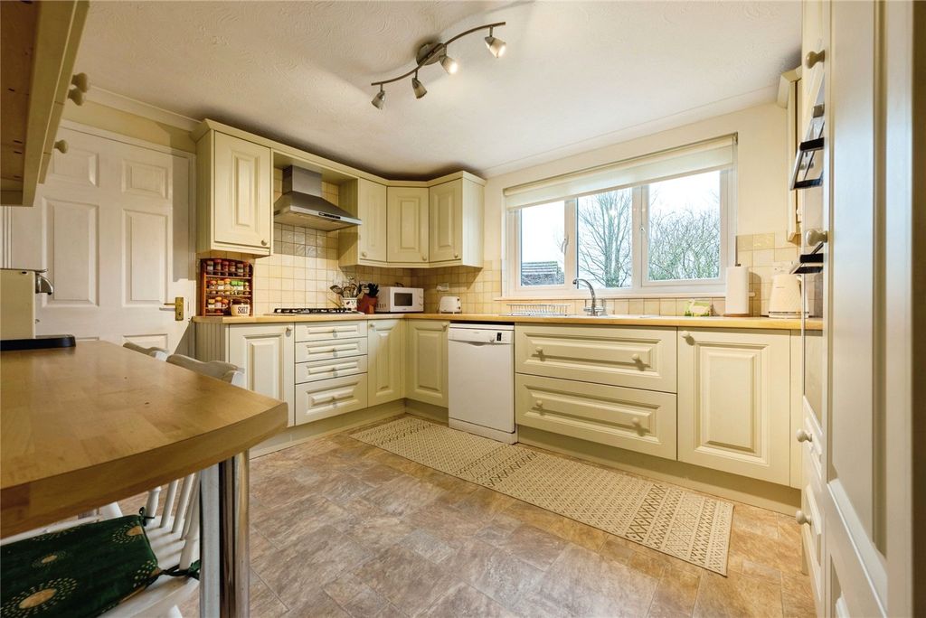 Property photo 2 of 13 Picture No. 01