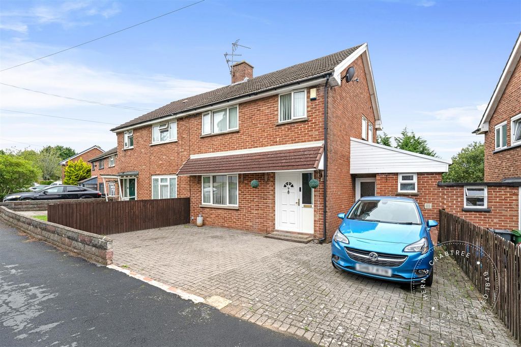 Property photo 1 of 29 Penrhos,  (1).Jpg