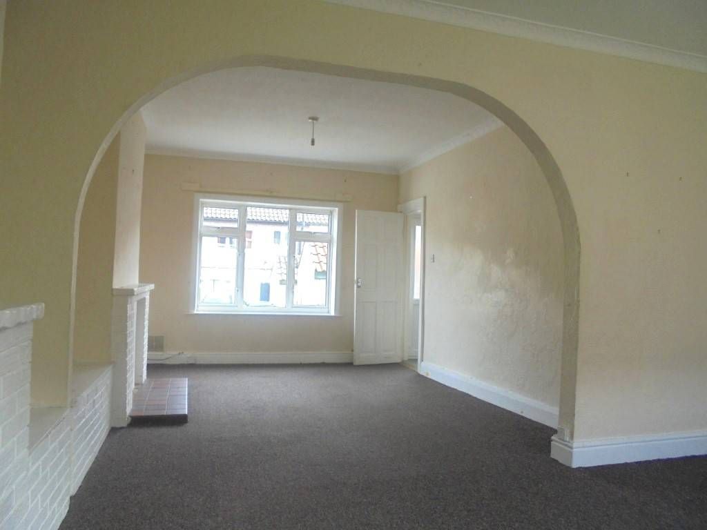 Property photo 2 of 3