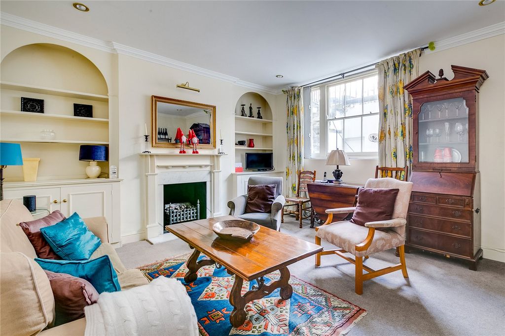 Property photo 1 of 9