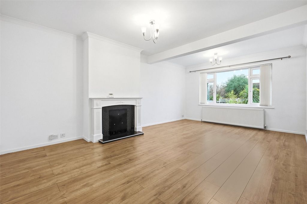 Property photo 3 of 15 Picture No. 21