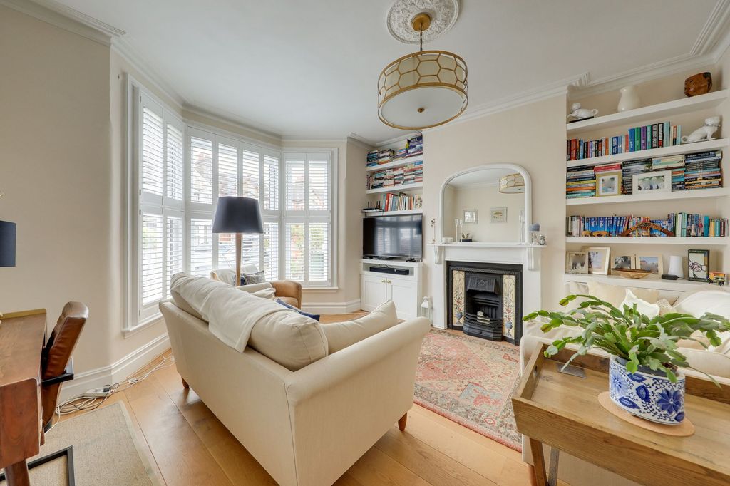 Property photo 1 of 20