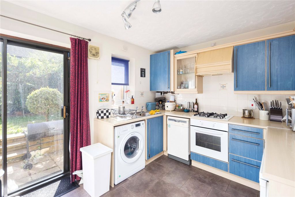 Property photo 2 of 16 Kitchen