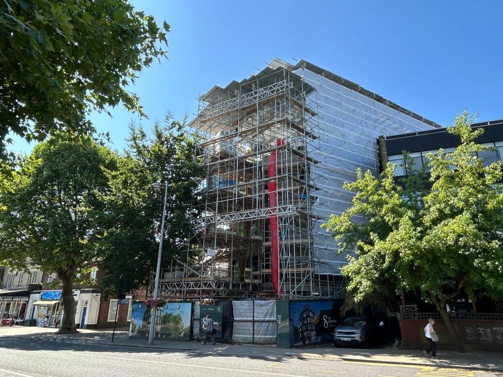 Property photo 2 of 19 A001F73d-A4Ba-4979-96Db-Bd956c3B4Ff9.Jpg