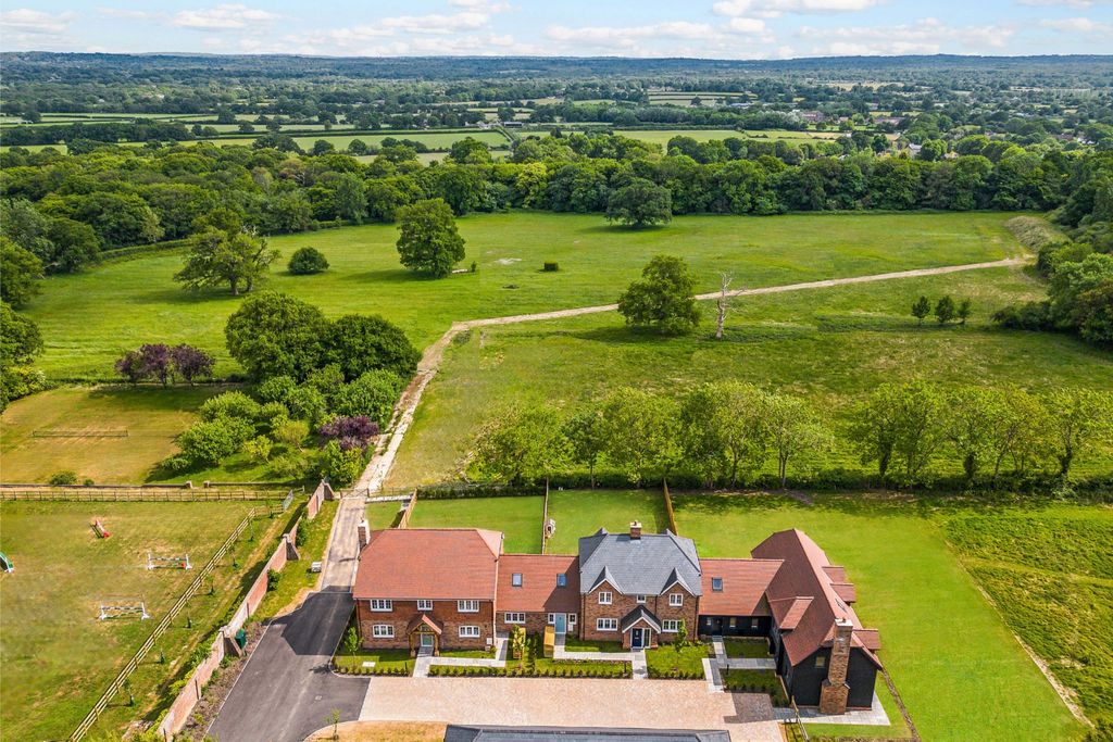 Property photo 2 of 18 Hookstile Farmstead