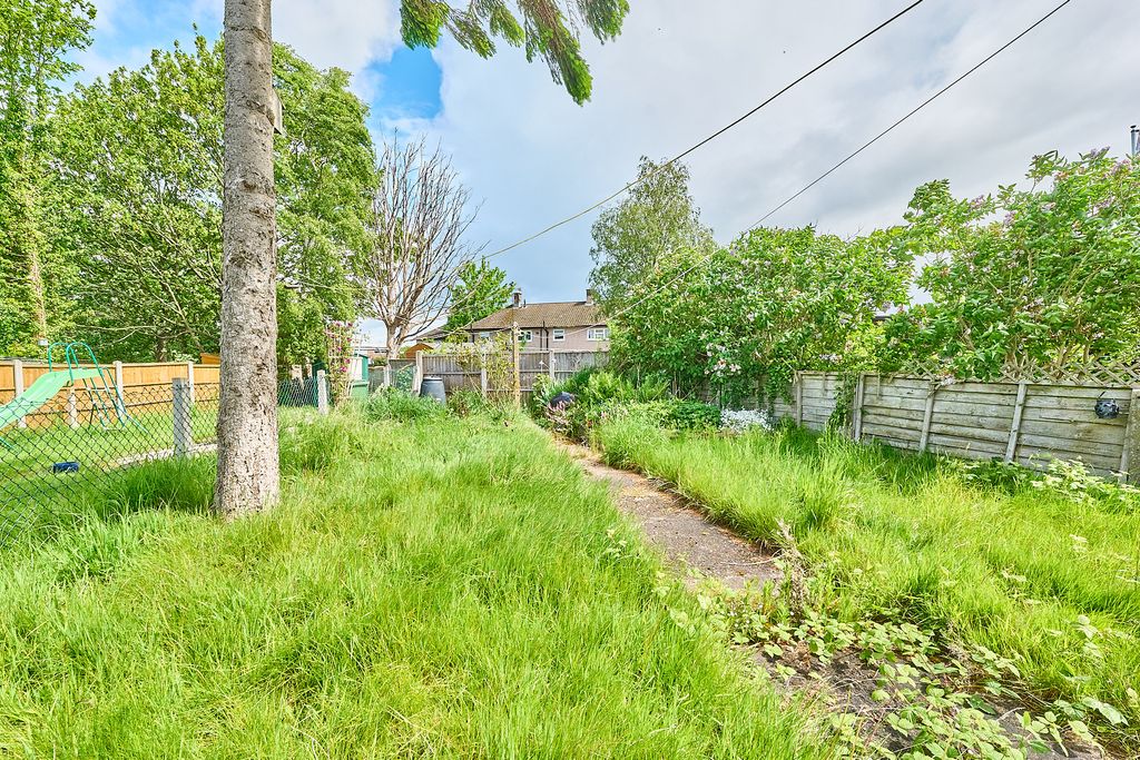 Property photo 3 of 11
