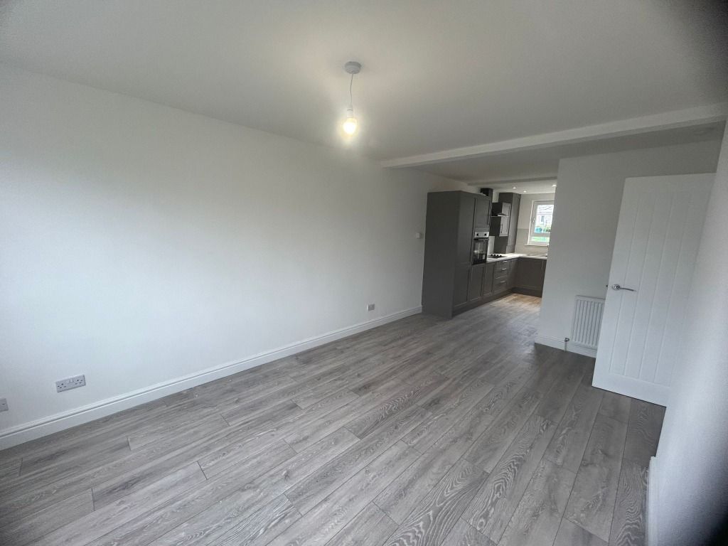 Property photo 3 of 15 Photo 3