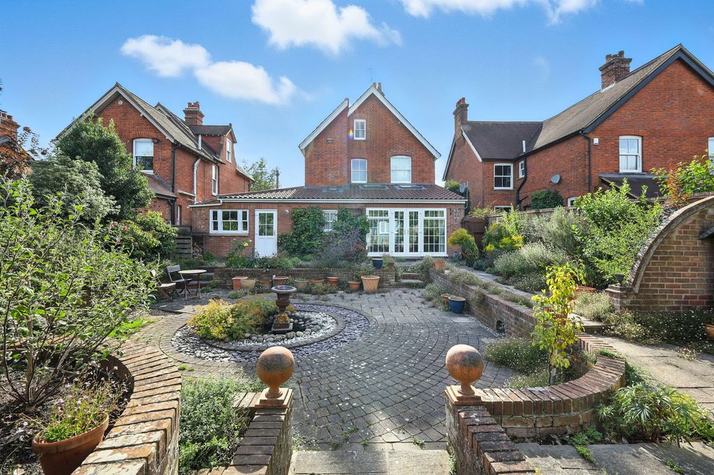 Property photo 2 of 58